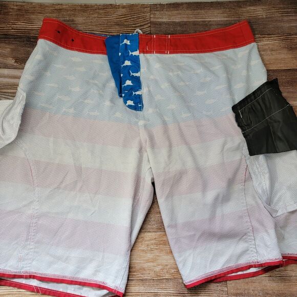 Pelagic Sharkskin Men’s 40 Red Blue American Camo Board Shorts Fish Print - Picture 14 of 15